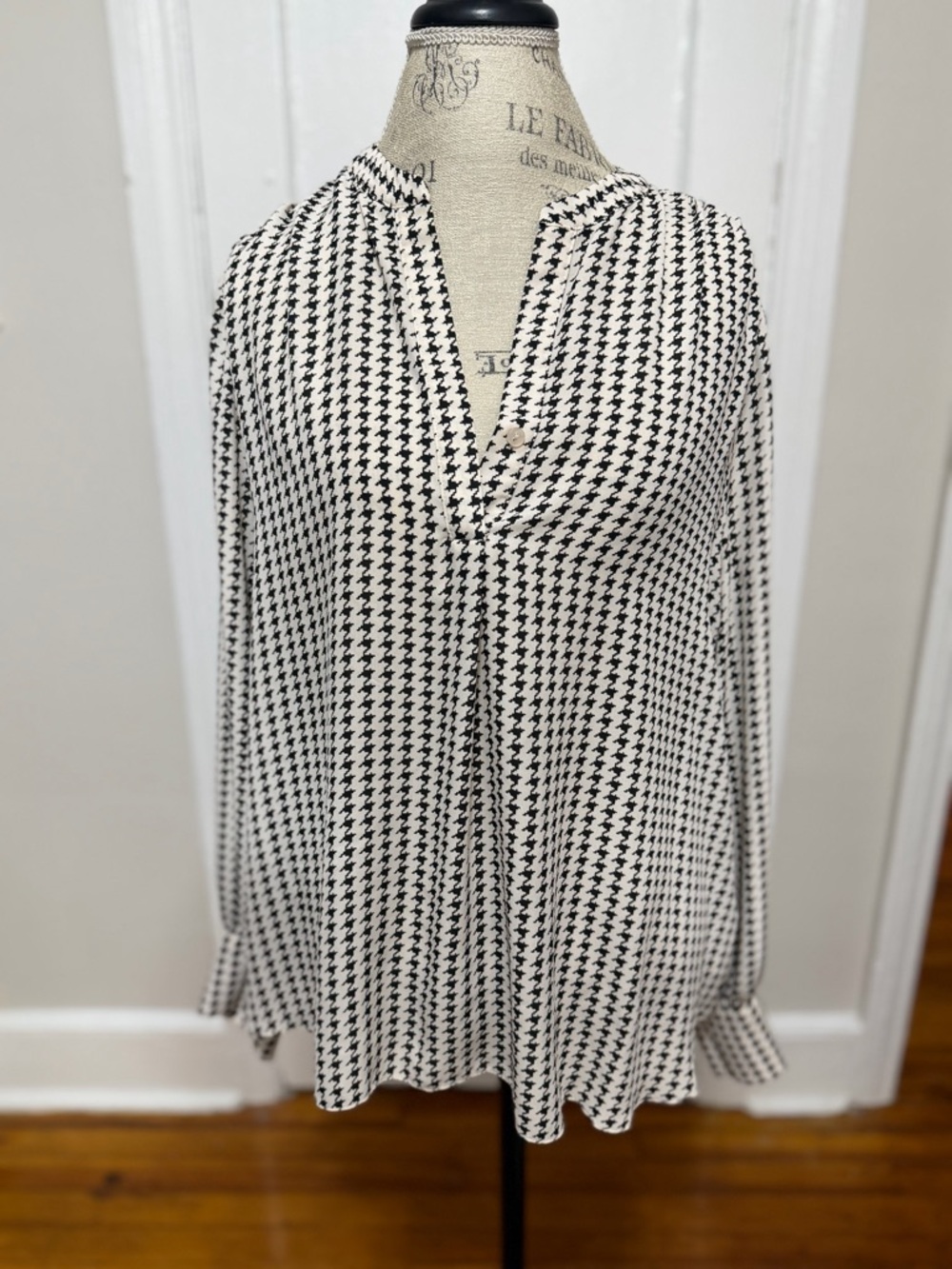 Primark Black and Cream Houndstooth Blouse